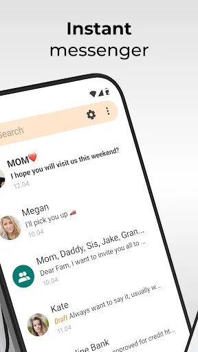 Simple SMS Messenger inbox showing instant messaging conversations with contacts including Mom, Megan, and others